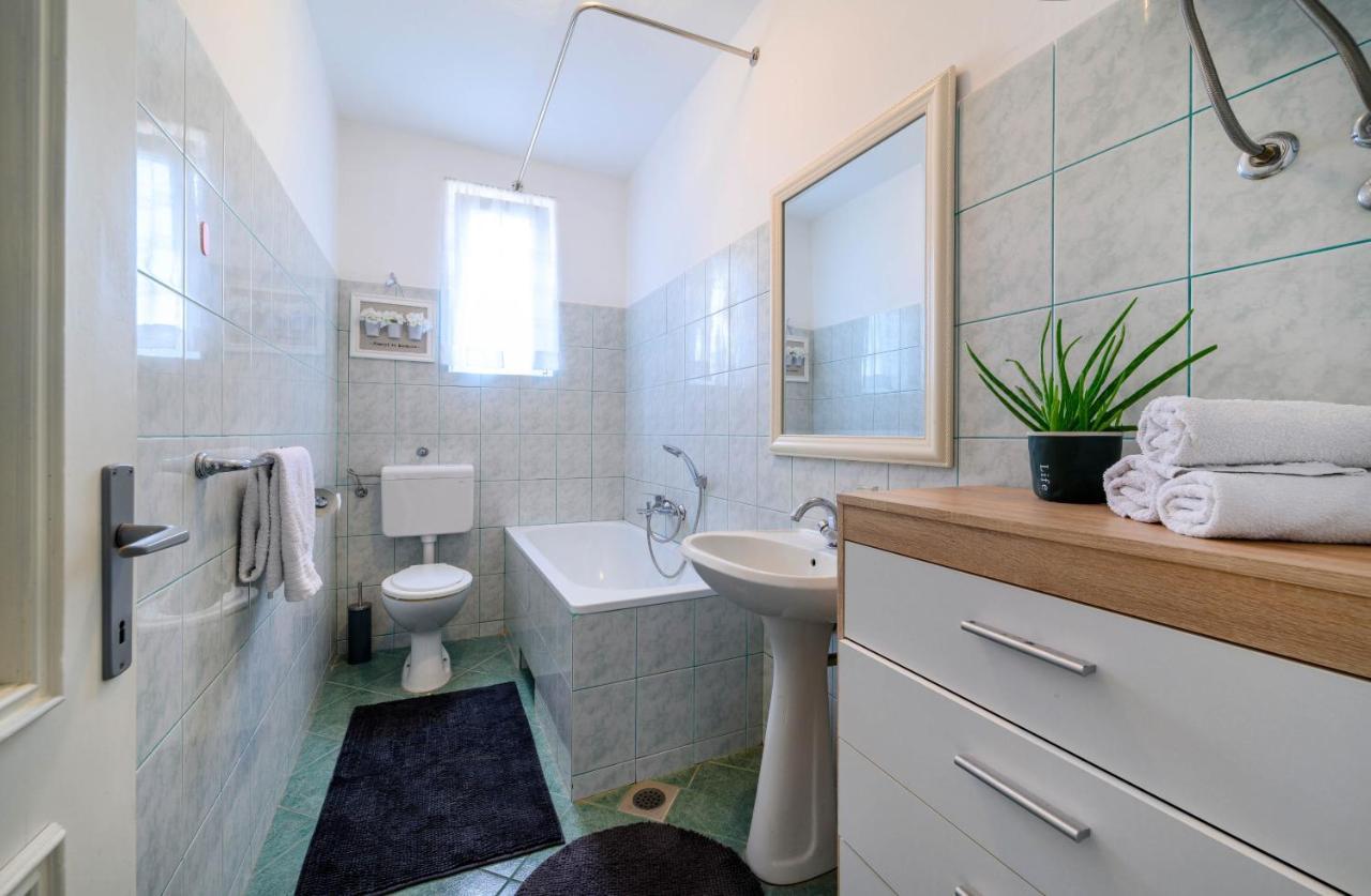 Apartment Malibu Zaboric Buitenkant foto