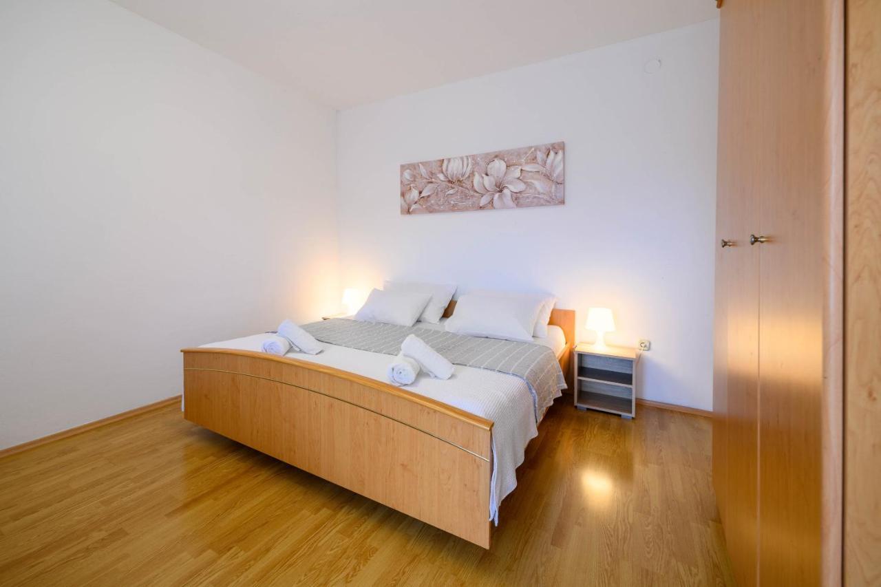 Apartment Malibu Zaboric Buitenkant foto