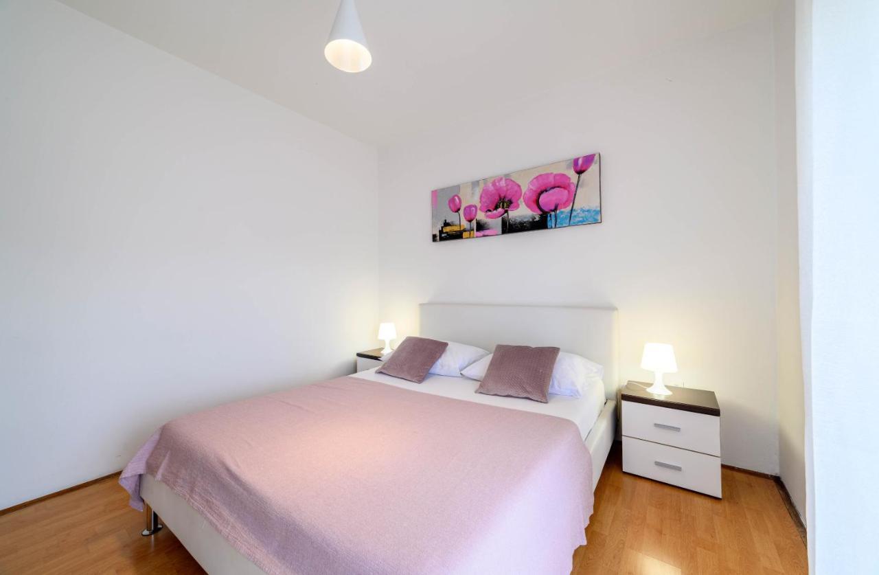 Apartment Malibu Zaboric Buitenkant foto