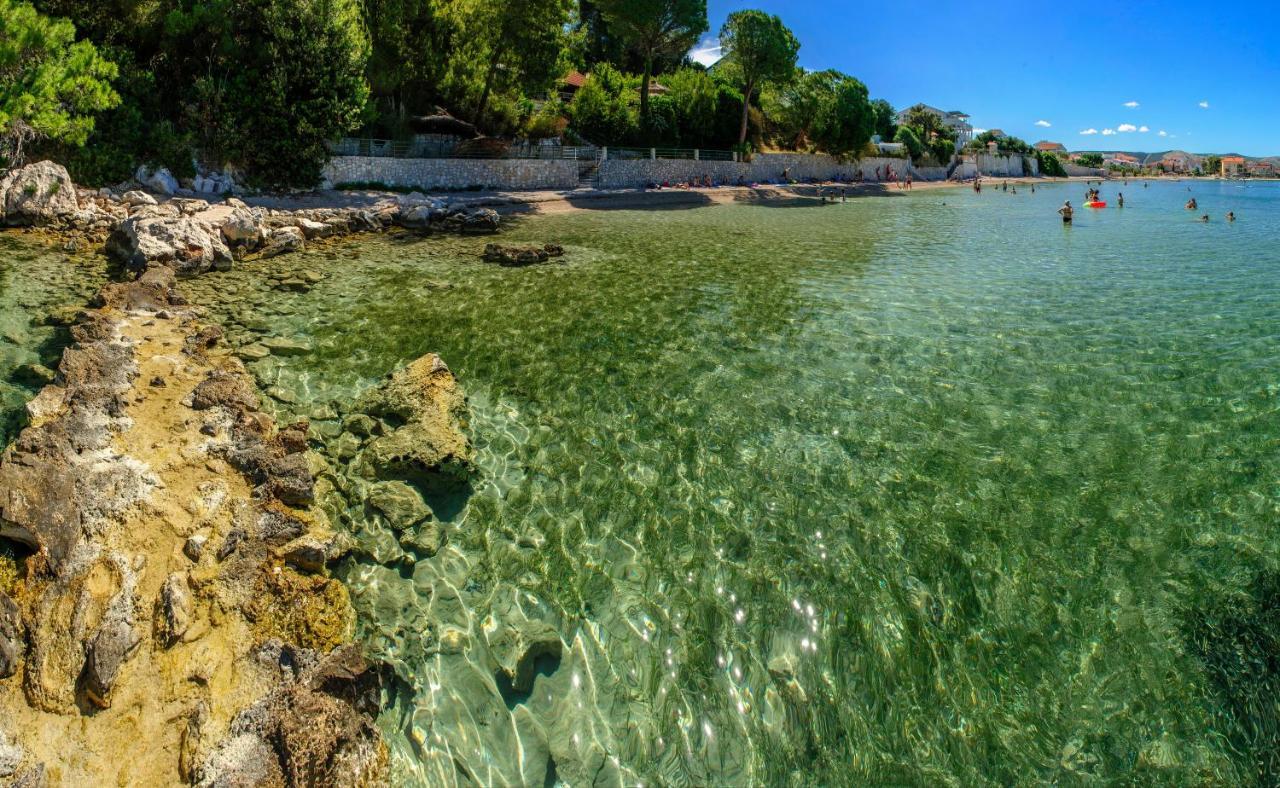 Apartment Malibu Zaboric Buitenkant foto