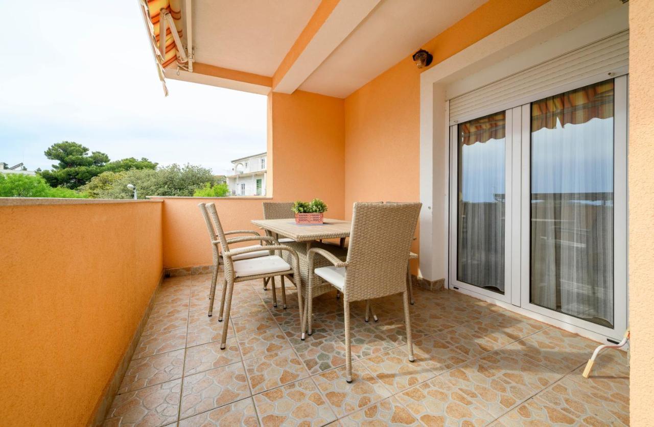 Apartment Malibu Zaboric Buitenkant foto